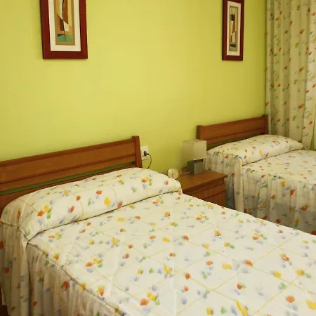 아파트 At116 Els Pins, Con Piscina En 1ra Linea De La Playa 토르뎀바라